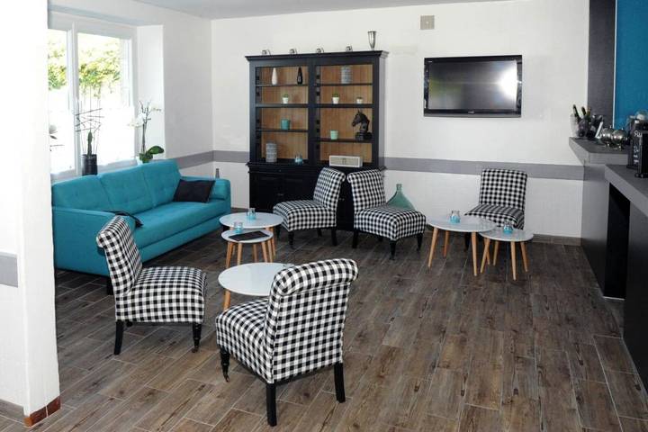 Hôtel pour 2 personnes, avec terrasse à Ploubazlanec - 2