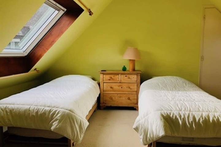 Location de vacances pour 12 personnes, avec terrasse et jardin dans Plage Saint-Sieu (Lancieux) - 2