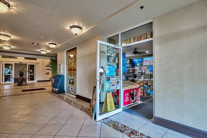 Vacation rental for 6 people, with pool and balcony as well as sauna and hot tub in Panama City (Florida)