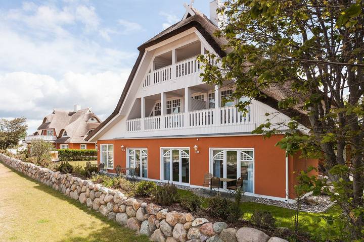 Ferienwohnung für 2 Personen, mit Sauna und Balkon in Ahrenshoop