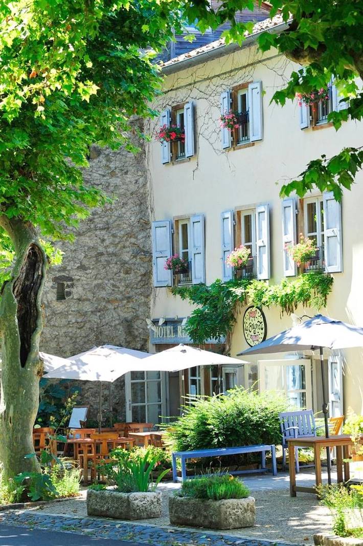Hôtel pour 2 personnes, avec sauna et terrasse à Blesle