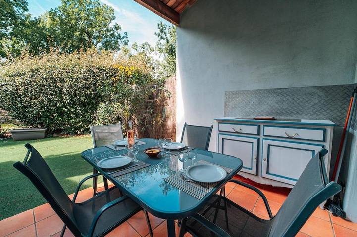 Gîte pour 9 personnes, avec Terrasse ainsi que Jardin et Piscine dans Domaine de Fayence - 4
