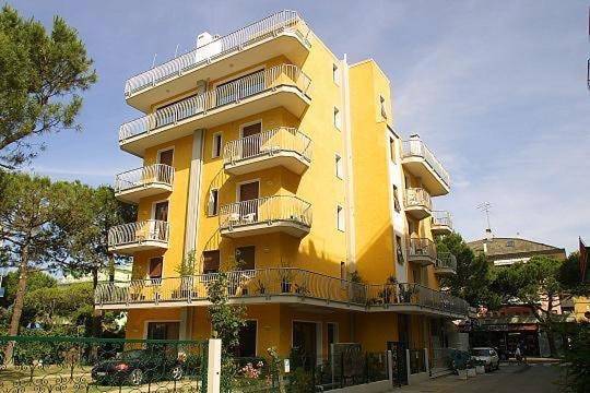 Ferienhaus für 4 Personen, mit Garten und Balkon in Jesolo