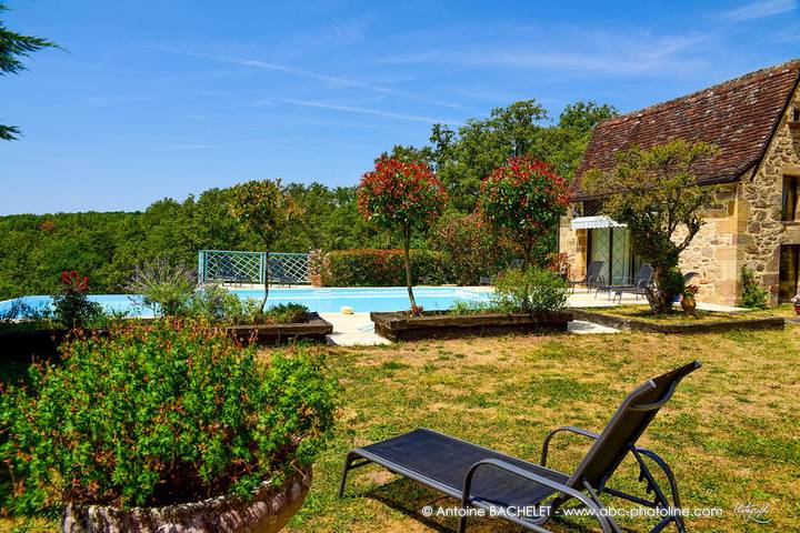 Gîte pour 7 personnes, avec jardin ainsi que piscine et balcon dans le Lot - 3