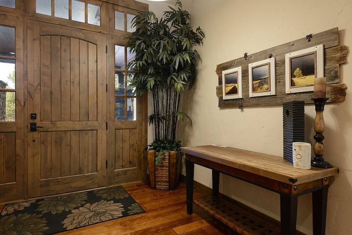 Vacation home for 10 people, with sauna and yard as well as hot tub and pool in Oregon