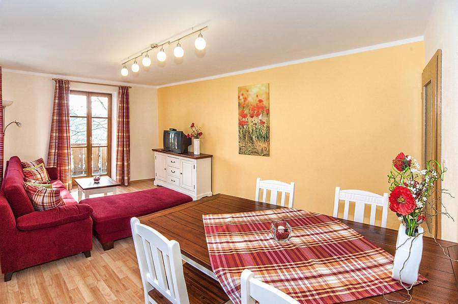 Ganze Wohnung, One-Bedroom Apartment with Balcony in Wörthsee, Ammersee