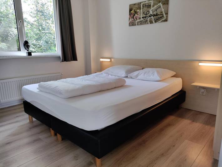 Bungalow für 6 Personen, mit Balkon/Terrasse und Terrasse in Friesland - 4