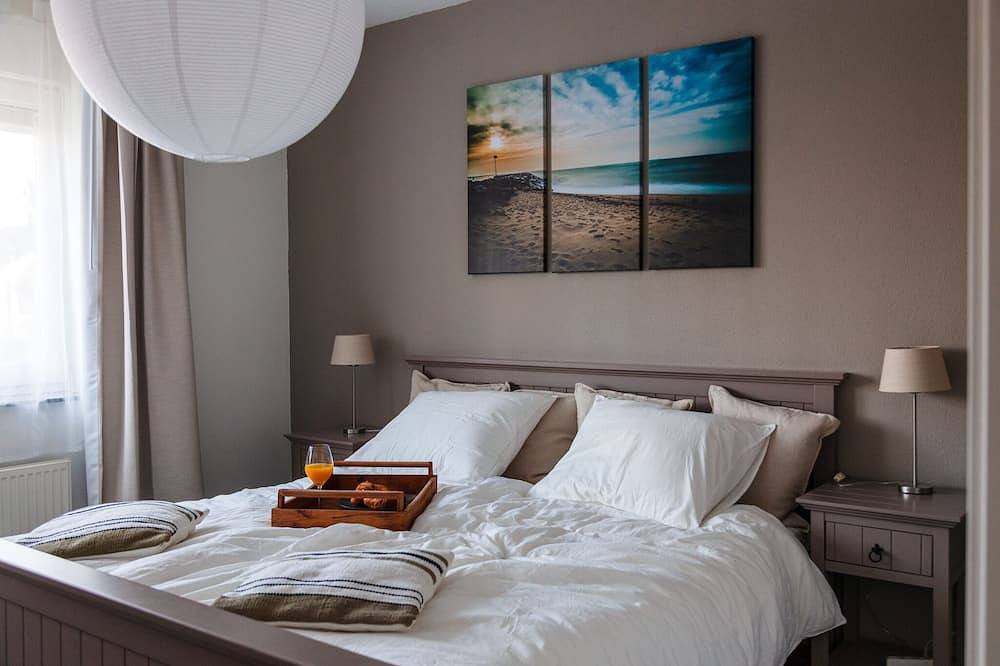 Ganze Wohnung, Gemütliche geräumige Wohnung mit eigenem Garten am Fuße der Dünen. in Groote Keeten, Noord-Holland - Nordseeküste