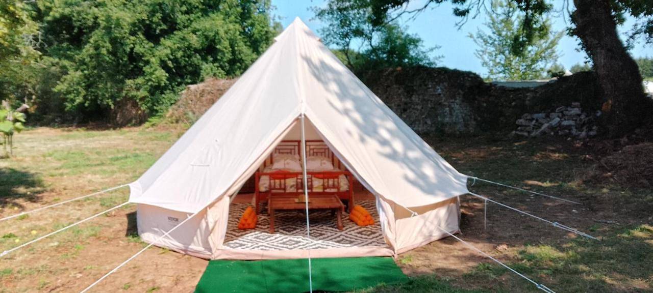 Tent in Inzinzac-Lochrist, Région de Lorient
