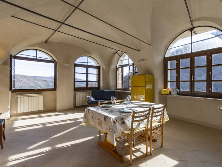 Ferienwohnung für 6 Personen, mit Ausblick und Terrasse sowie Garten in Prelà - 3