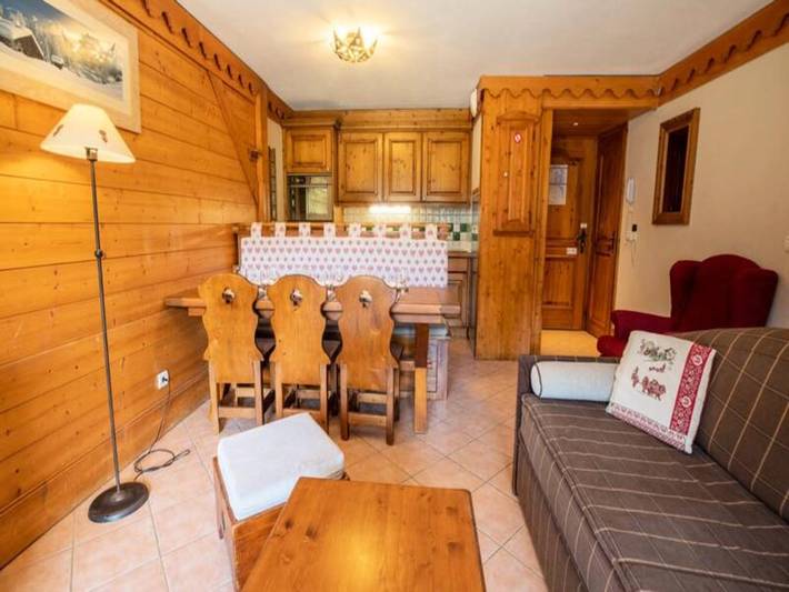 Gîte pour 6 personnes, avec piscine et balcon dans Meribel Village - 4