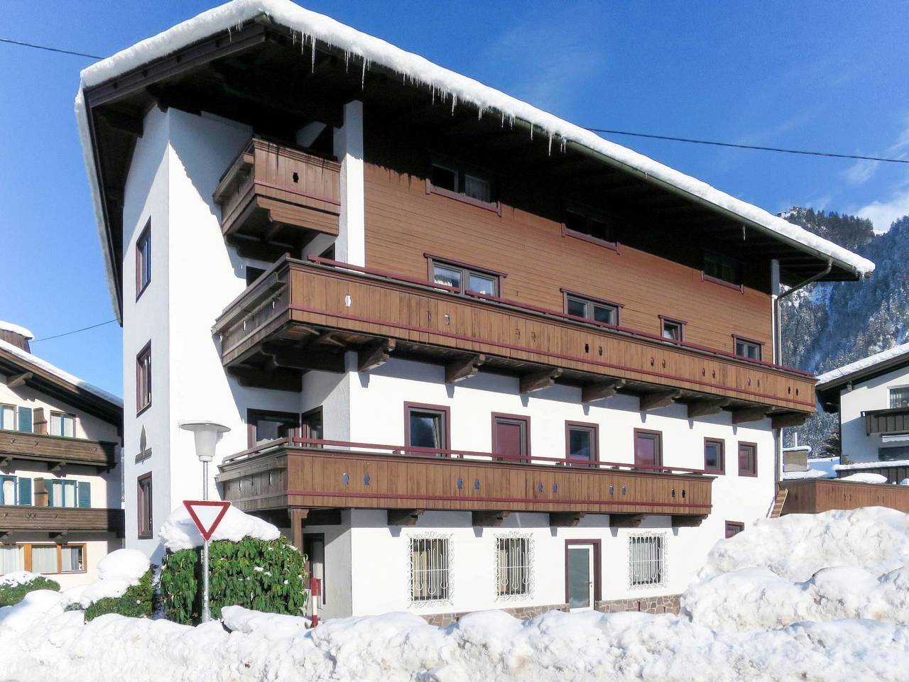 Ganze Ferienwohnung, Appartementhaus Mayrhofen - Ferienwohnung Ahornspitz für 8 Personen in Mayrhofen, Zillertaler Alpen
