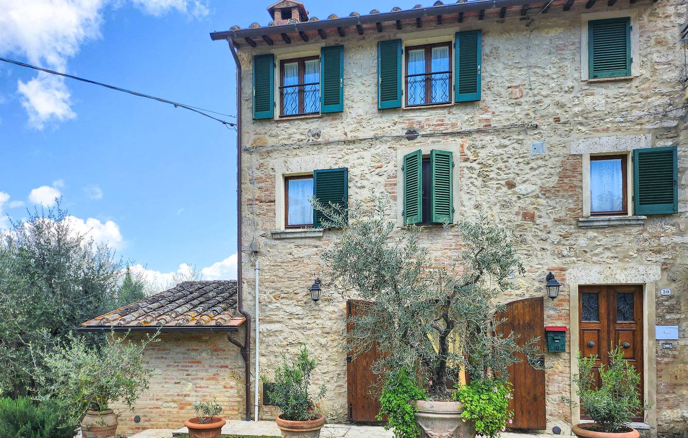 Cetona Garden Appartement: Parkeerplaats, Keuken, Stadscentrum 1km in Cetona, Provincie Siena
