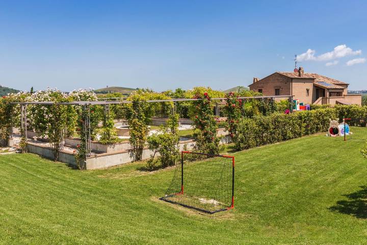 Villa für 16 Personen, mit Terrasse und Pool sowie Garten in Marche - 2