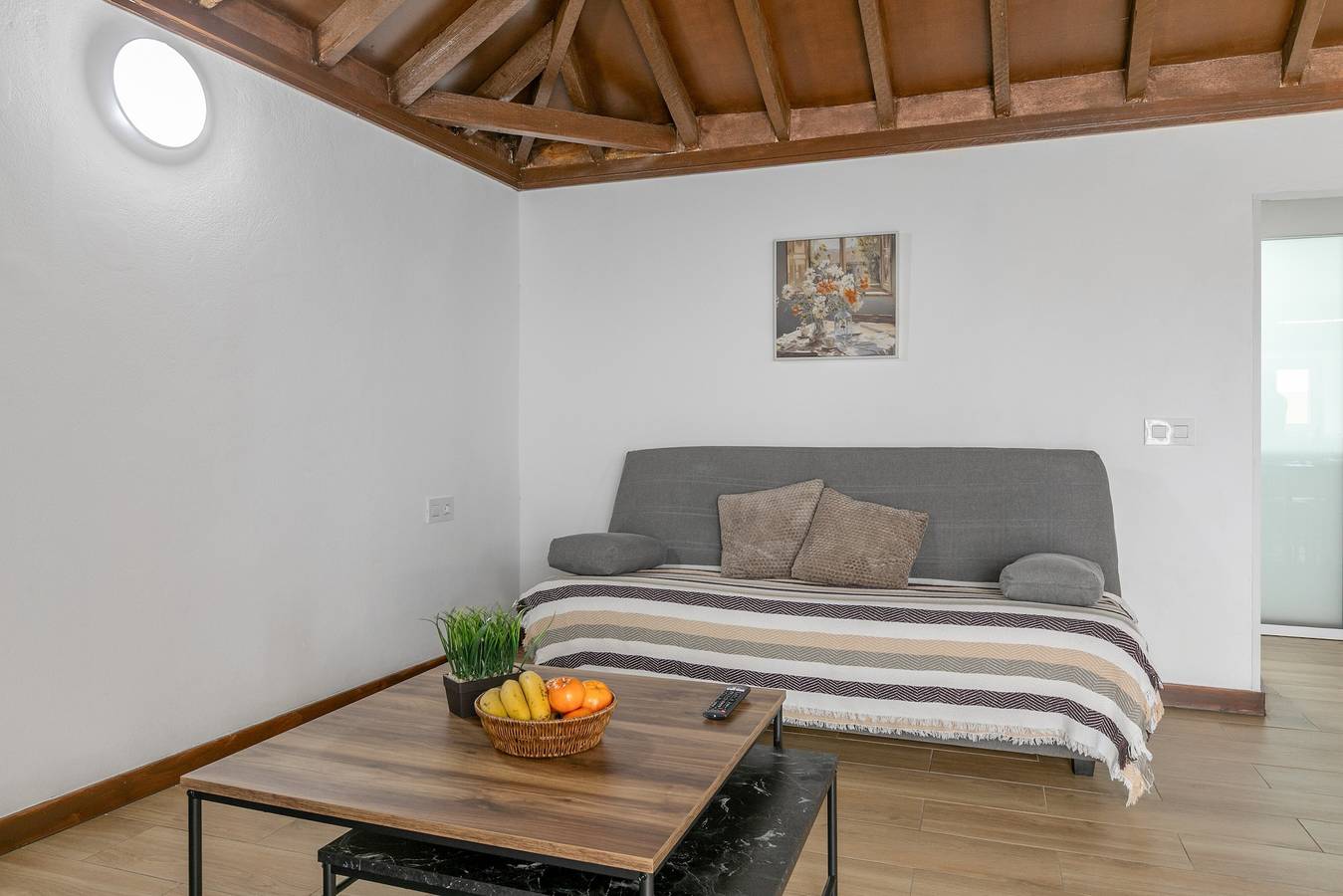 Ganze Wohnung, Ferienwohnung 'La Gomera' mit Meerblick, privater Terrasse und Wlan in Barrio de San Juan, La Victoria de Acentejo