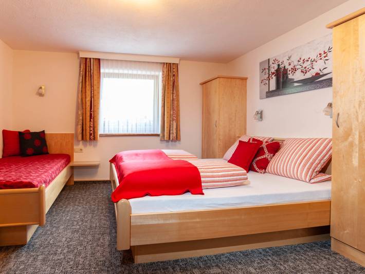 Ferienwohnung für 5 Personen, mit Terrasse in Kappl - 2