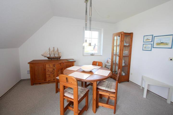 Ganze Wohnung, Schöne 3-Zimmerwohnung auf ca. 76m² Wohnfläche, für bis zu 4 Personen in Nordfriesische Inseln (Schleswig-Holstein) (Schleswig-Holstein), Wenningstedt
