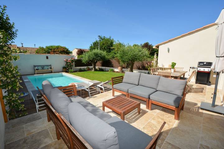Gîte pour 6 personnes, avec piscine