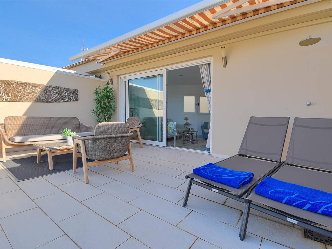 Entire apartment, Costa Blanca: Grand Appartement 2 Étagès à 200m de la Plage avec Wi-Fi et Climatisation in Teulada (Spain), Costa Blanca