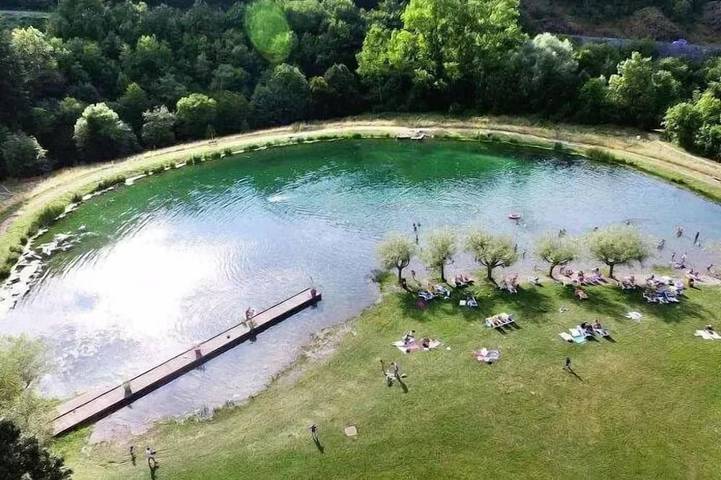 Appartement de vacances pour 6 personnes, avec sauna ainsi que piscine et terrasse, animaux acceptés