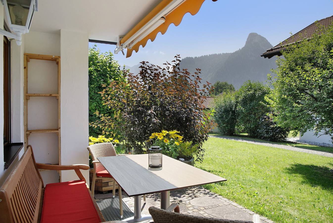 Ganze Wohnung, Appartement Ammerheimat mit Bergblick, privater Terrasse und Wlan in Oberammergau, Bayerische Alpen