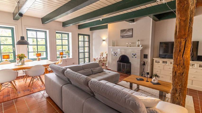 Ferienwohnung für 4 Personen, mit Garten in Loquard