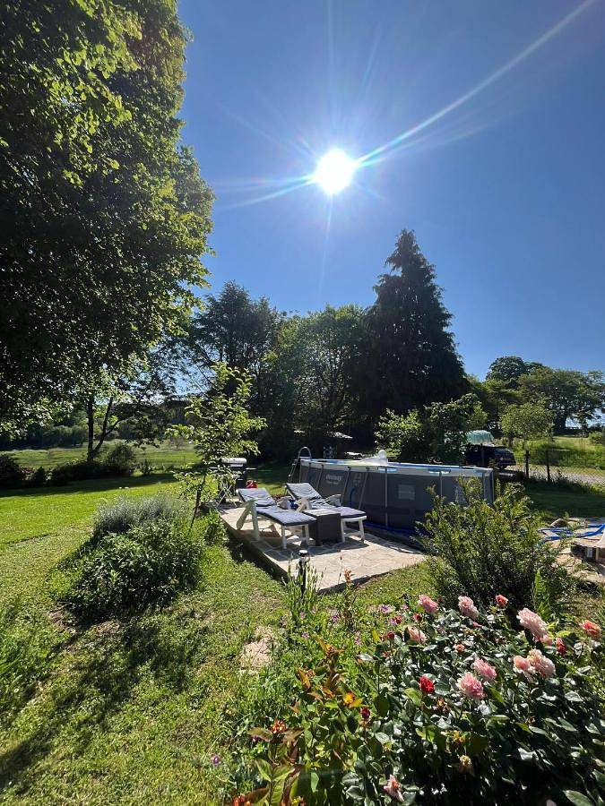 Chambre d’hôte pour 2 personnes, avec piscine et vue ainsi que jardin et terrasse dans Parc Naturel Régional de Millevaches en Limousin - 3