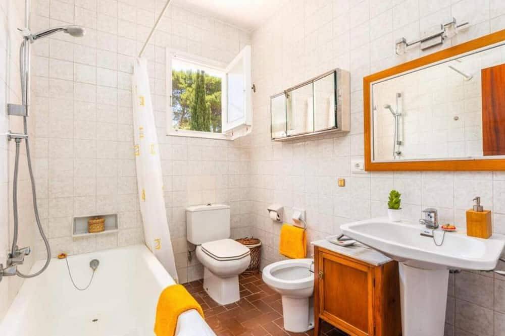 Holiday Home 'St Tomas Rustic V Pool Beachside' with Sea View, Private Pool and Wi-Fi in Santo Tomas, Menorca