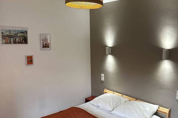 Gîte pour 8 personnes, avec jardin dans Gare De La Bourboule - 2