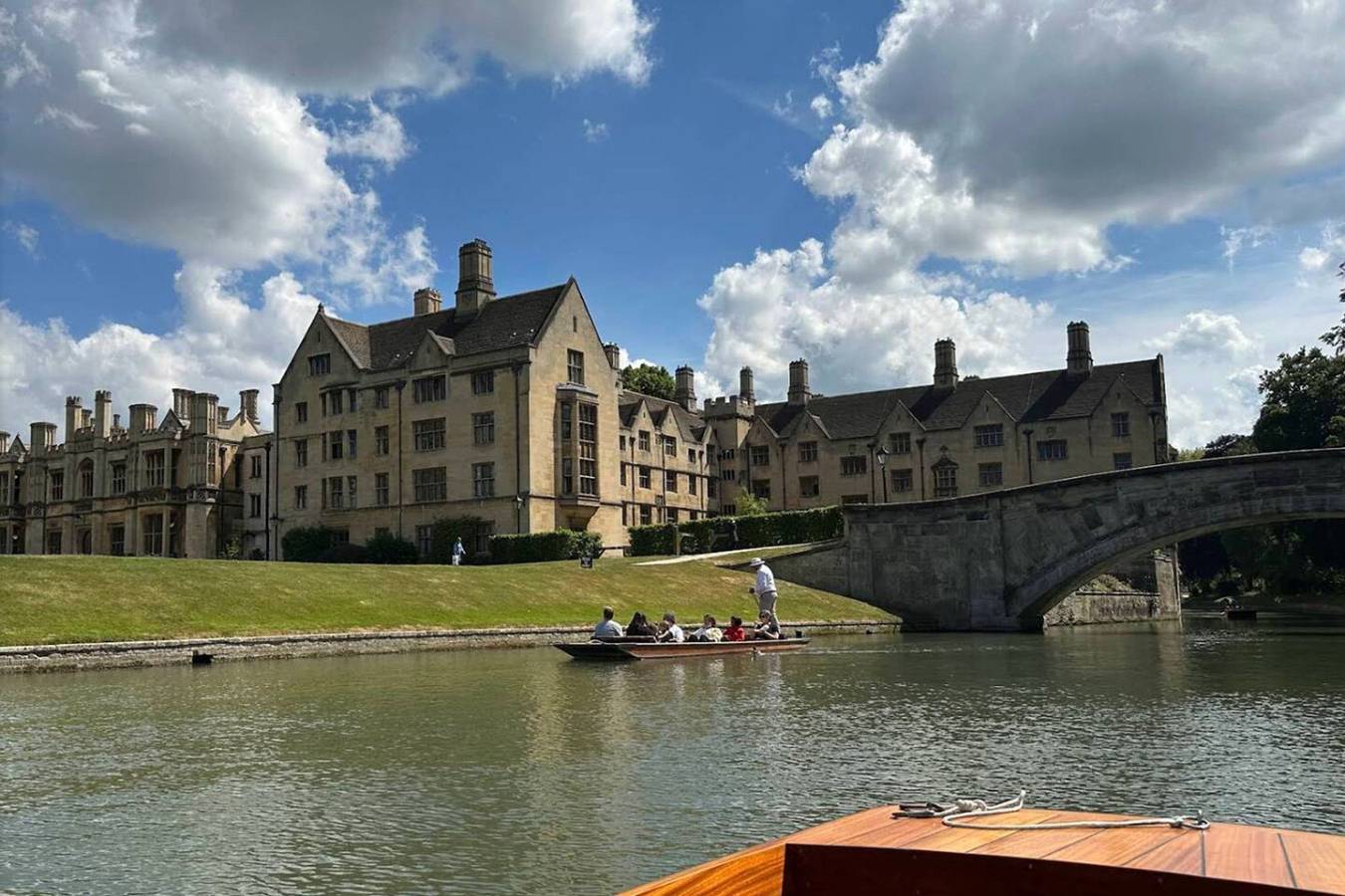 Apartamento entero, Cambridge Comfort Stay - 2Br Flat w/Free Parking in Arbury Ward, Cambridge