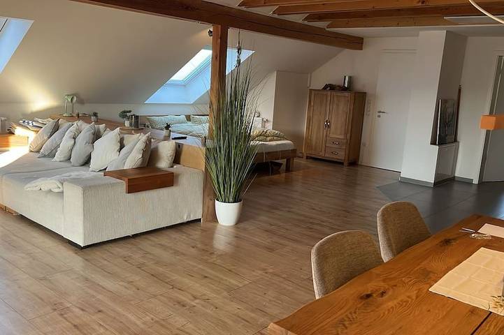 Ferienwohnung für 4 Personen, mit Balkon und Garten in Altdorf bei Nürnberg