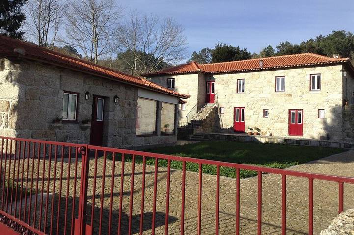 Gîte pour 6 personnes, avec jardin et balcon