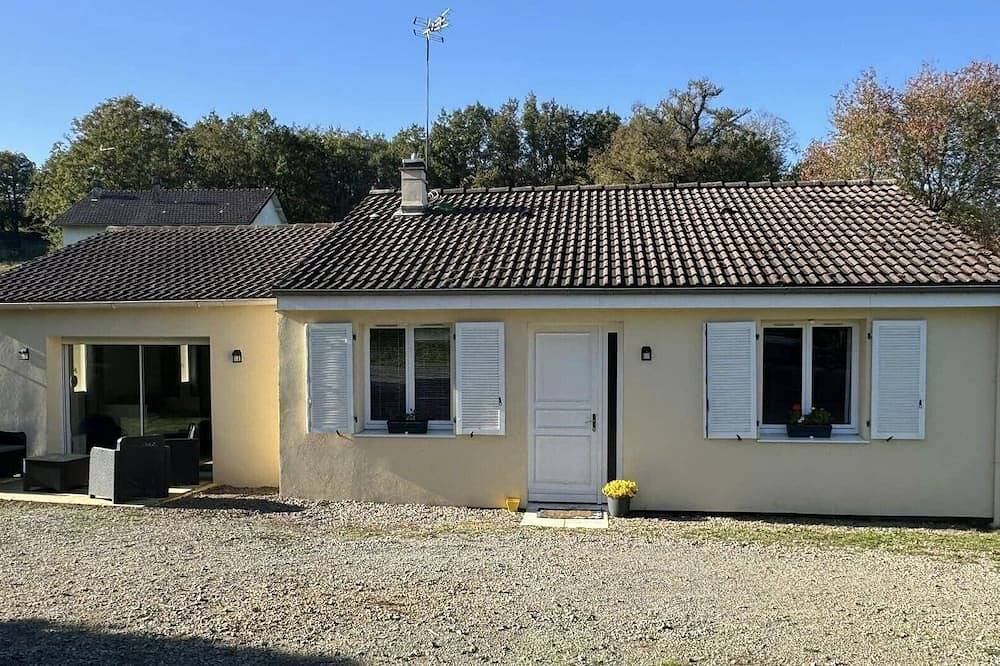 Rio's Home from Home in Bersac-sur-Rivalier, Région de Limoges