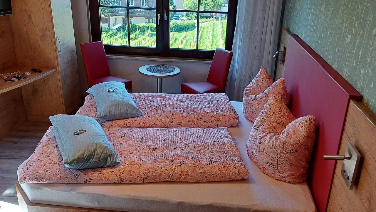 Doppelzimmer für 2 Personen in Hagnau in Hagnau am Bodensee, Region Bodensee-Oberschwaben