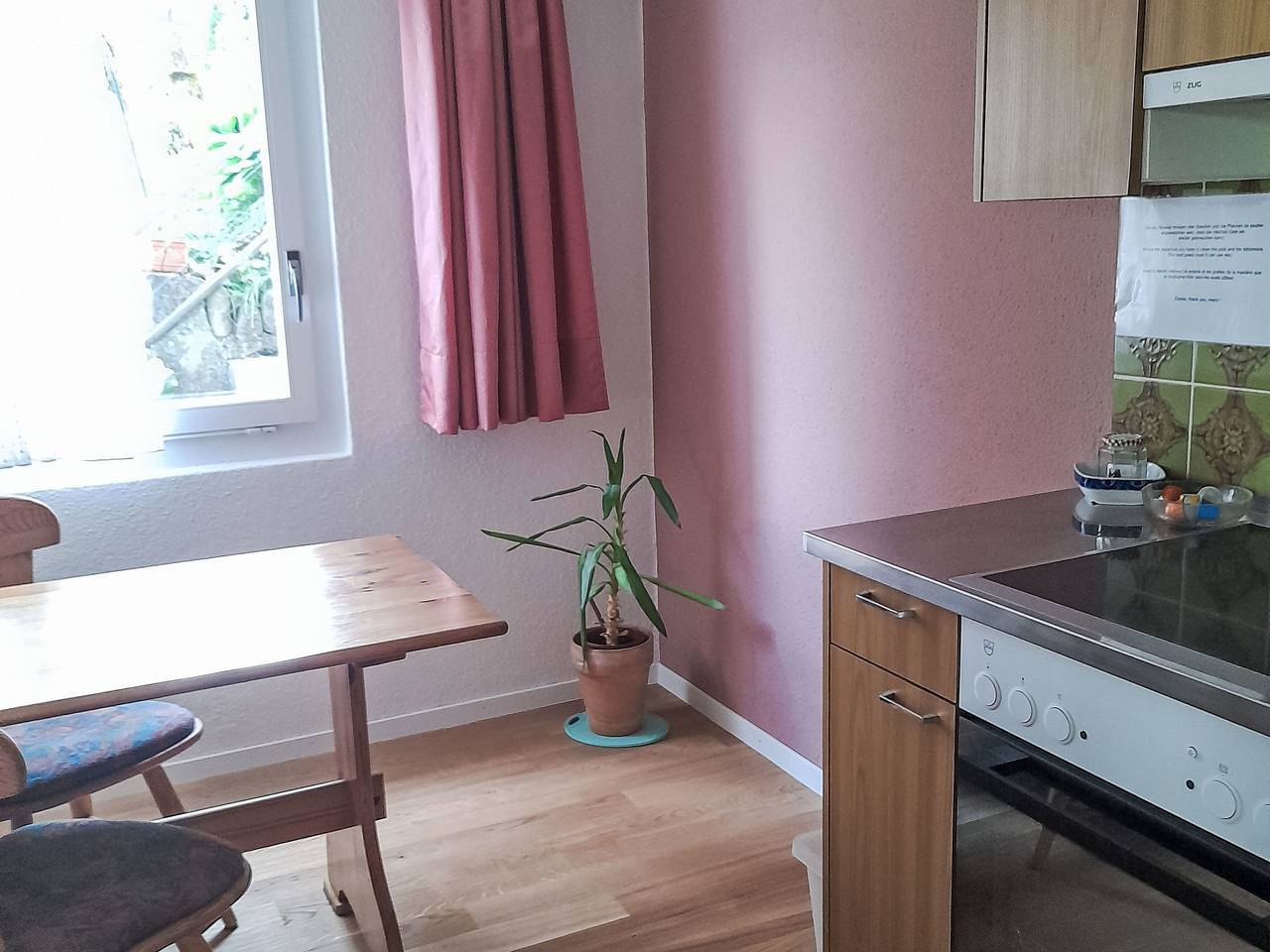 Ganze Wohnung, Charmantes Chalet Apartment mit Aussicht in Sarnen, Pilatus