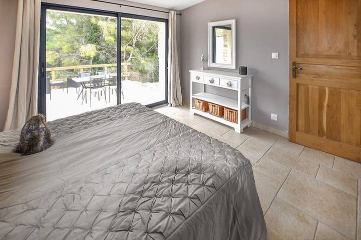 Location de vacances pour 2 personnes, avec jardin à La Roque-sur-Pernes - 4