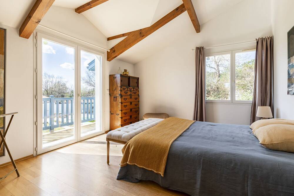 Family villa with pool, walking distance to the beach in Guéthary, Bayonne und Umgebung