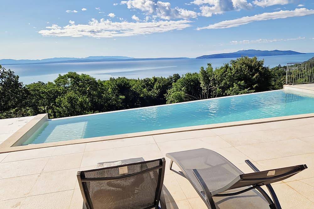 Casa vacanza a Kvarn a partire da 724€ a notte