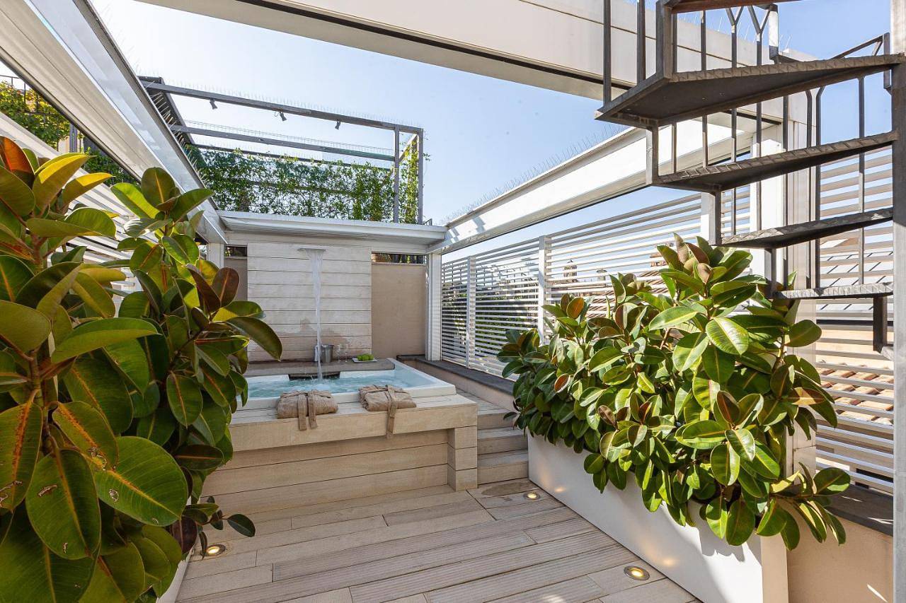 Appartamento intero, Amazing Piazza Venezia with Jacuzzi and terrace in Centro di Roma, Roma