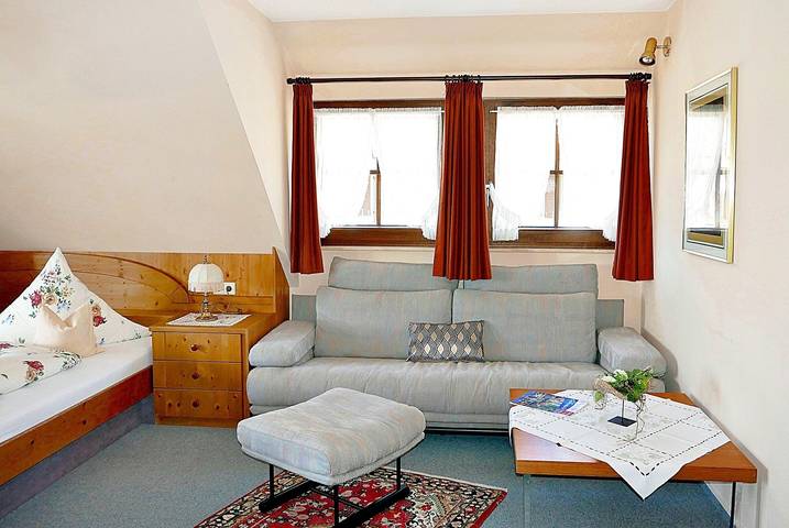 Appartement entier, Landhaus Seiler - Appartement de vacances '75m²' avec balcon et Wi-Fi in Kniebis, Freudenstadt