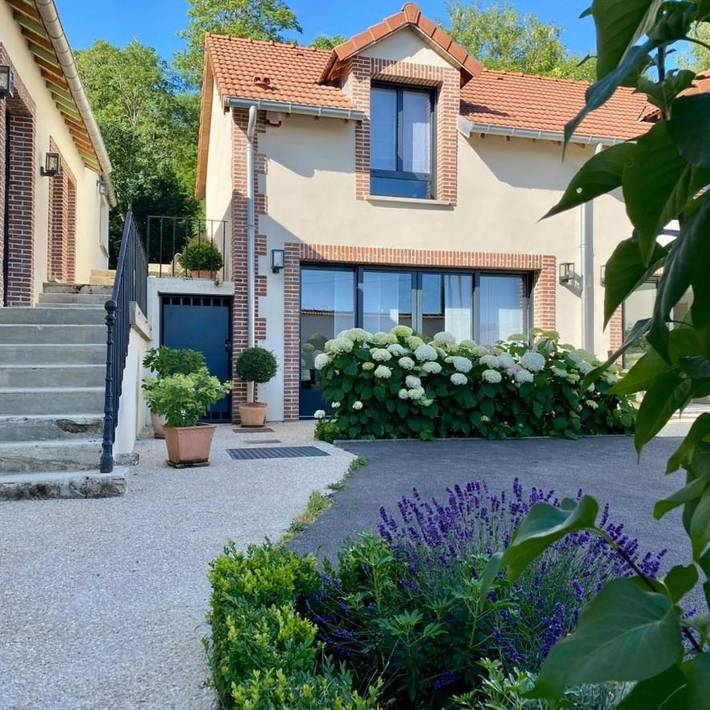 Gîte pour 2 personnes, avec Balcon ainsi que Terrasse et Vue à Rilly-la-Montagne - 2