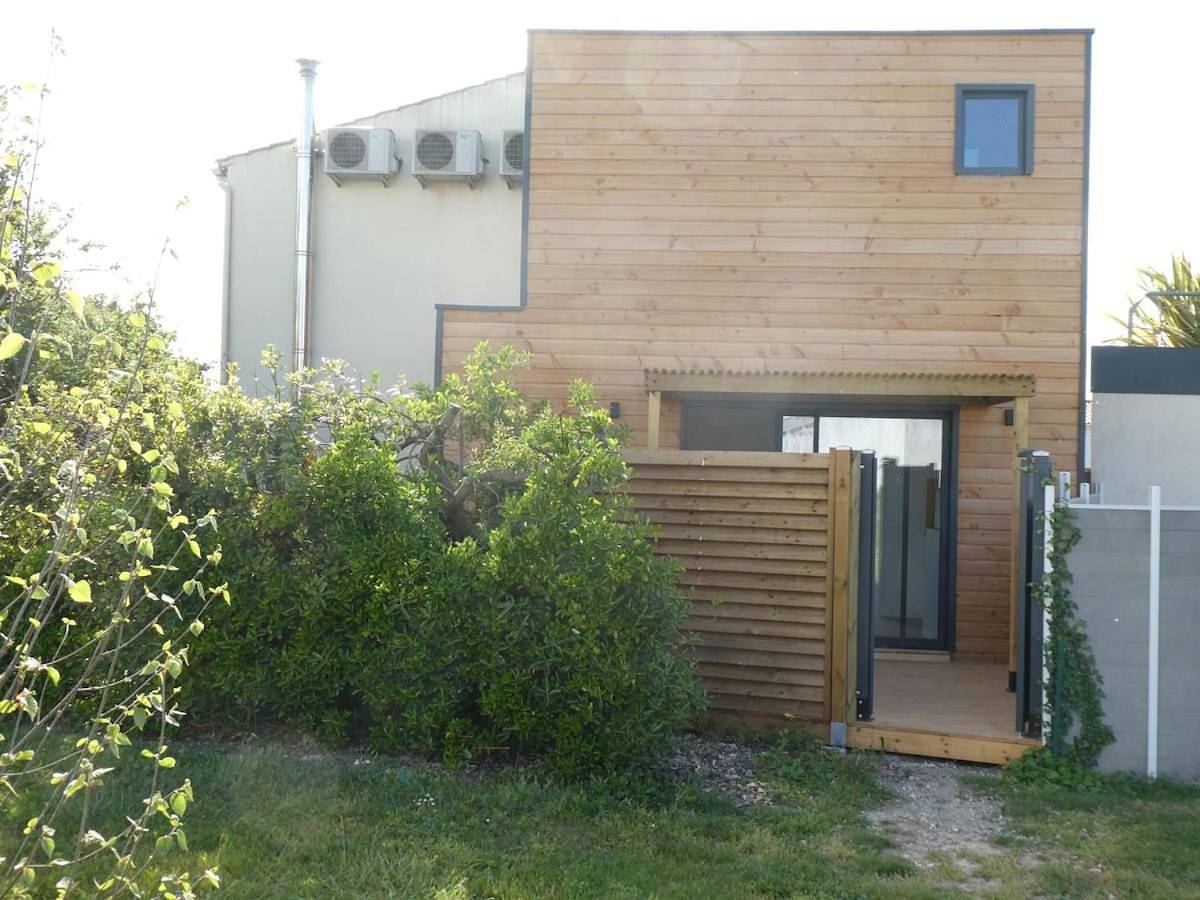 Les Amarres, maison bois avec terrasse proche mer in La Rochelle, Région de La Rochelle