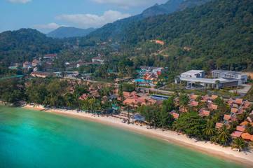 Station pour 3 personnes, avec jacuzzi ainsi que jardin et piscine dans Klong Prao Beach