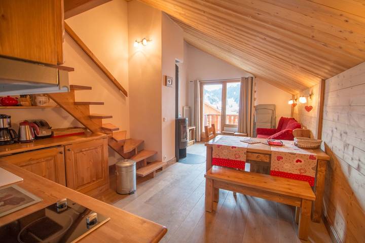 Gîte pour 4 personnes, avec balcon, adapté aux familles dans Méribel - 2