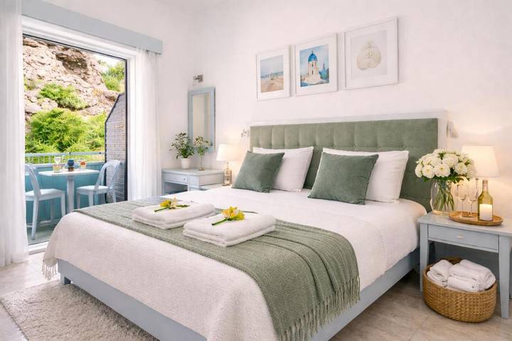 Maison d’hôte pour 2 personnes, avec vue et terrasse dans Palaiochora