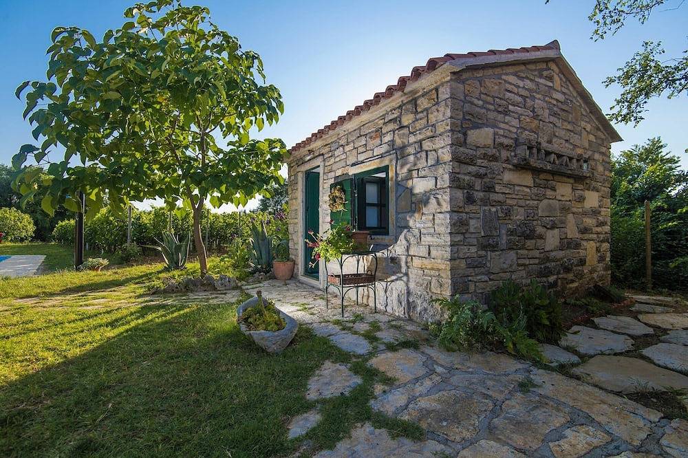 Ferienhaus nahe Adria und Krka Wasserfälle in Šopot, Grad Benkovac