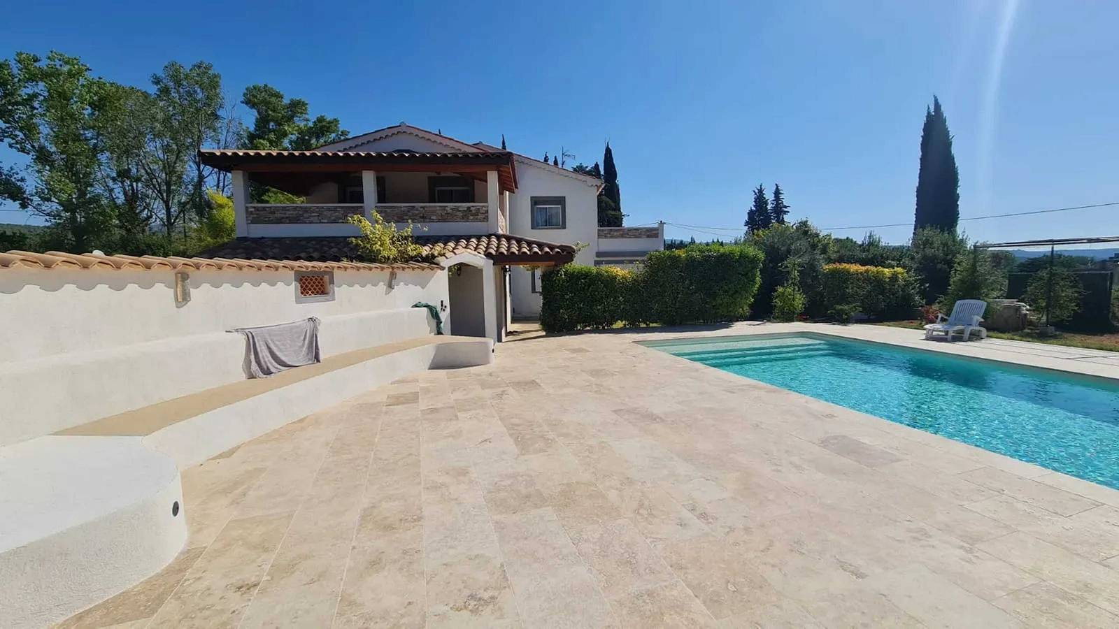 Moderna Villa con Piscina Privada en Villecroze 150 m² in Villecroze, Region de Draguignan