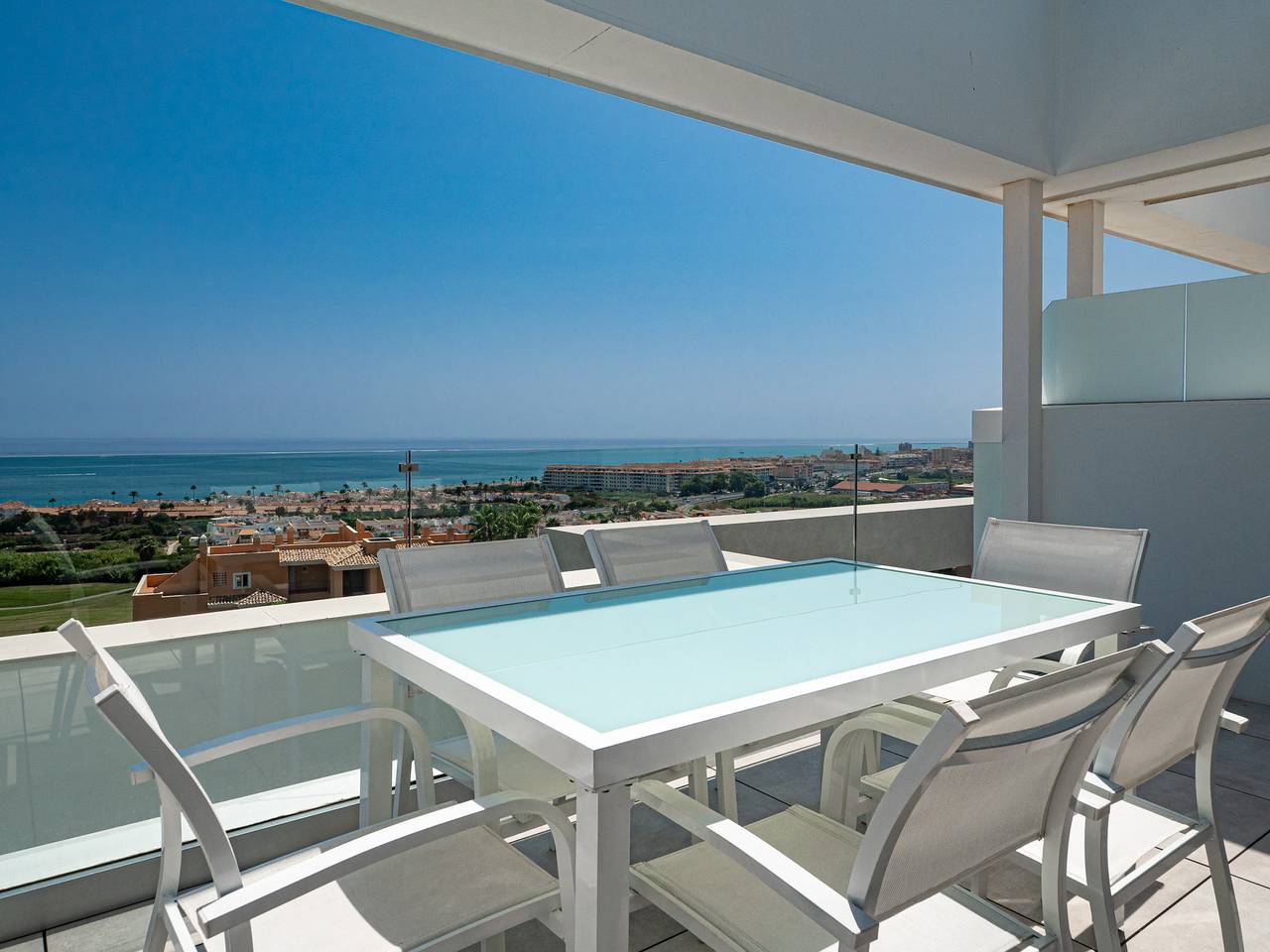 Apartamento entero, Via Celere 2326 Premium Penthouse  in Marina de Casares, Casares