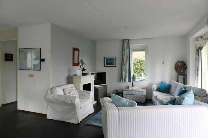 Ferienhaus für 6 Personen, mit Terrasse und Garten in Bruinisse - 2