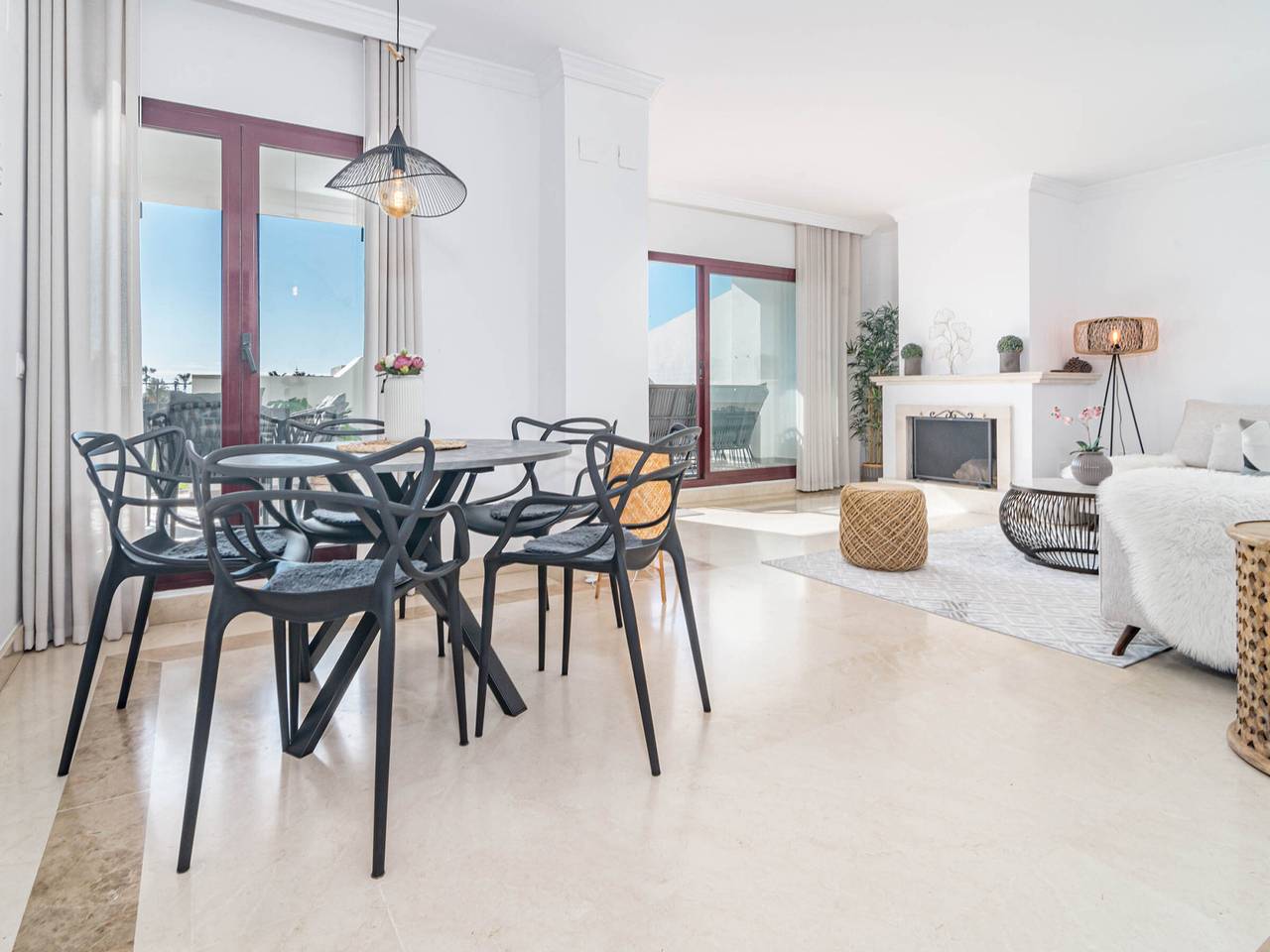 Apartamento entero, Apartamento en San Pedro de Alcántara para 8 pers. con piscina y wifi in San Pedro Alcántara, Marbella